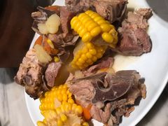 番茄玉米煲龙骨-汤城小厨•粤菜•靓汤(西直门凯德MALL店)