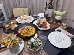 -Mark&Mars Restaurant