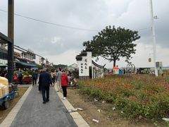 -七的湖·晚芳亭·阳澄湖农家菜·大闸蟹(莲花岛店)