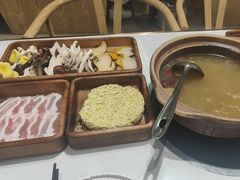 -菌小白火锅(时尚天河店)
