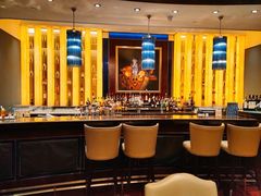 -龙虾酒吧扒房(宁波香格里拉店)