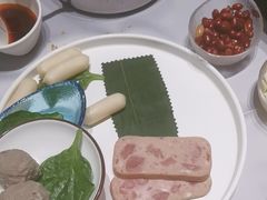 -红鼎豆捞·非遗鲍皇汤火锅(宝丰路店)