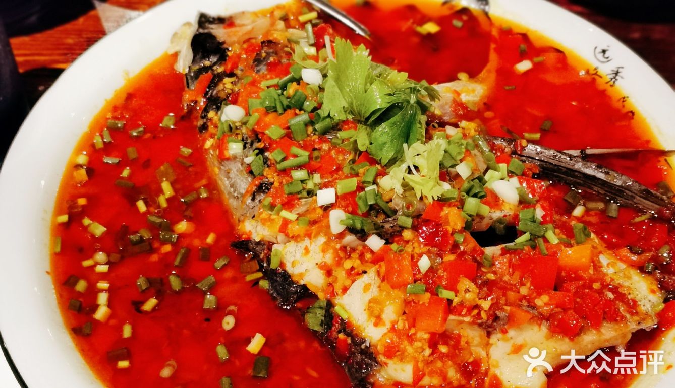 黑龙潭剁椒大鱼头🐟，🌶️辣安逸了！