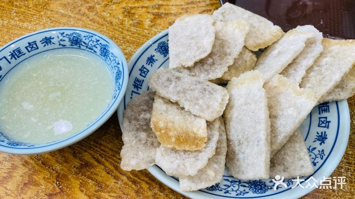 门框胡同百年卤煮(新街口店)老北京炸灌肠图片