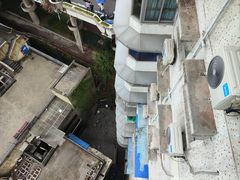 -白象居
