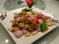 圆葱炒肉-梓程海鲜大酒家