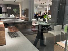 -红星美凯龙国际家居博览中心至尊mall停车场