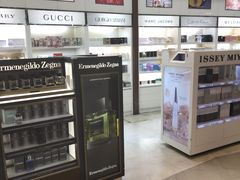 -日上免税店(三径路t3店)