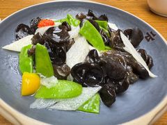 -云海肴·汽锅鸡·云南菜(天山百盛优客店)