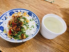 鸡蛋肉饼汤-小罗子汤店(大士院总店)