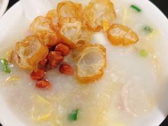 荔湾艇仔粥-伍湛记 · 广州老字号(龙津中路店)