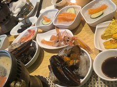 -雍和会海鲜姿造自助(湖东路店)