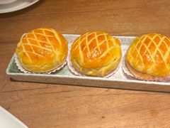 酥皮水牛奶菠萝包-陶陶居·雅园(凯华国际店)