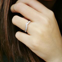 -威德钻石-克拉钻大本营(南京东路店)