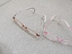 -豪门视光·星趣控·蔡司依视路眼镜代理商(中央大街店)