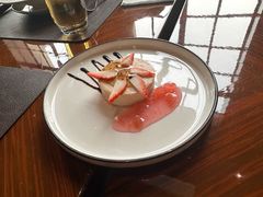 -YUE·6·西式融合餐厅(外滩六号店)