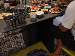 -遇上西雅图多融合海鲜自助餐厅(中房金谊广场店)