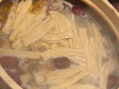 -邹开喜·炭炉鸡煲·海鲜火锅(虹口足球场店)