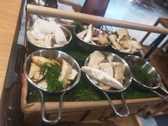 -一朵菌·野生菌探索家火锅(南亚店)