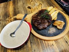 -Season施莀·牛扒·意粉·饭·足球主题餐吧