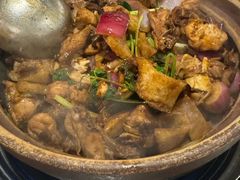 -胡须佬鸡煲四季火锅店(石厦西村直营店)