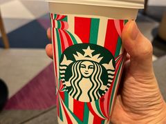 -星巴克臻选(上海中环广场2F店)