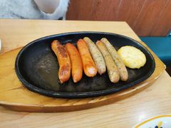 特色烤肠拼盘-萨莉亚意式餐厅(南京环亚凯瑟琳广场店)