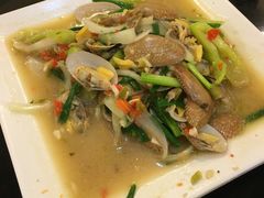 -J Daeng Seafood