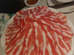 -茅草房·河畔园林火锅