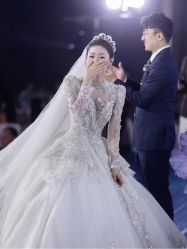 -莫小姐婚纱