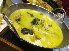 鲜肉河蚌锅-印巷里主题餐厅(马鞍山店)