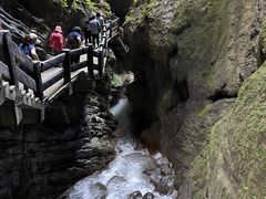 -龙水峡地缝景区