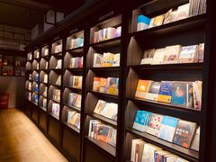 -阅西安新华书店(翠华南路店)