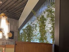 -爱碗亭·鲜炒湖南菜(壹城中心店)