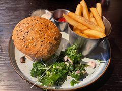 黑松露风味蘑菇和牛堡-bluefrog蓝蛙(水游城店)