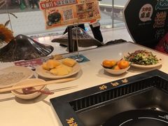 -老牌坊云南鱼豆花火锅(哈西万达店)