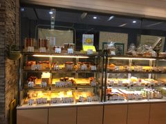 面包甜点陈列柜-花园饼屋·吐司蛋糕面包(星海店)