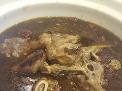 -亿诣蝎府炸酱面羊蝎子火锅(酷车小镇店)