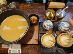 -银米·云南传统过桥米线(双廊黑金冠店)