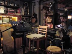 -城墙外BAR