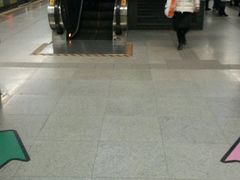 -汉中路(地铁站)