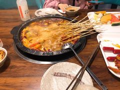 -签多多串串香火锅