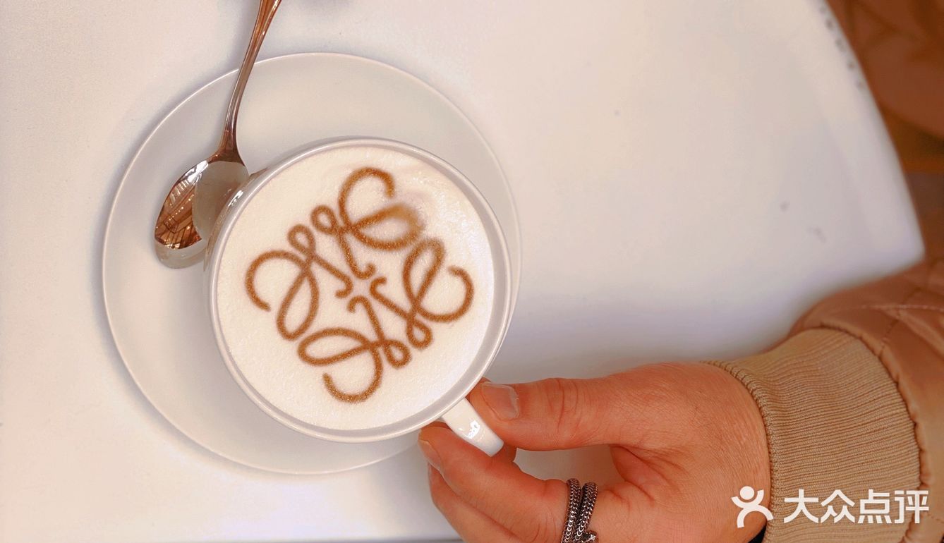 咖啡探店一第六百一十九家LOEWE快闪店