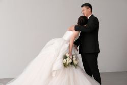 -雪中彩影婚纱摄影·微光艺术中心