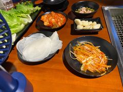 -肉甲韩国木炭烤肉(新壹街1店)