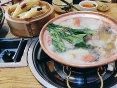 -阿婆情腊排骨火锅(金虹路店)