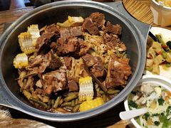 -内蒙焖面大盆骨餐馆(山大路店)