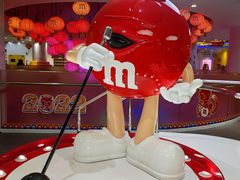 -m豆巧克力世界(上海世茂广场店)