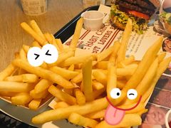 -The Habit Burger Grill 哈比特汉堡(复兴soho店)