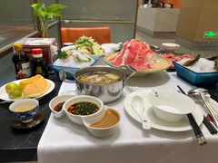 -红鼎豆捞·非遗鲍皇汤火锅(宝丰路店)